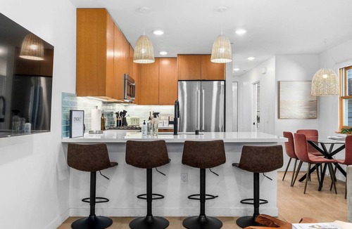 Capitola Apartment | Brand New Luxury Capitola Village Home!