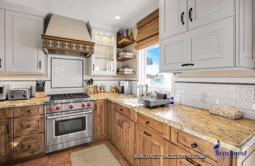 Rio del Mar House | Breathtaking Views overlooking Rio Del Mar & the Monterey Bay. Perfect for Couples.