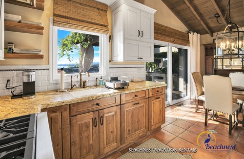 Rio del Mar House | Breathtaking Views overlooking Rio Del Mar & the Monterey Bay. Perfect for Couples.
