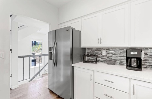 Watsonville House | Bright, Steps to Sand, Ocean Views