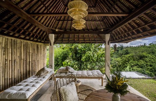 Tampaksiring RV Rental | Bubble Hotel Bali Ubud - Glamping
