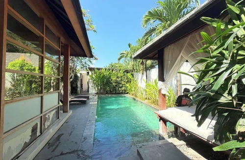 Drupadi Villa | BUNGA NEIL VILLA SEMINYAK 3 BEDROOMS - NETFLIX
