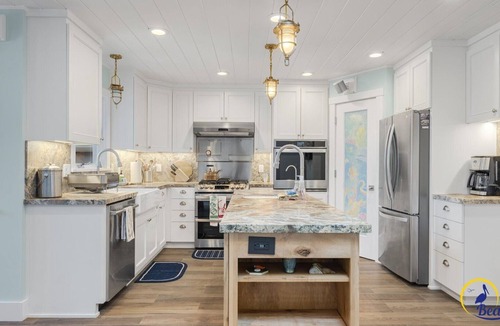 Eastside Santa Cruz House | Butterfly Beach House