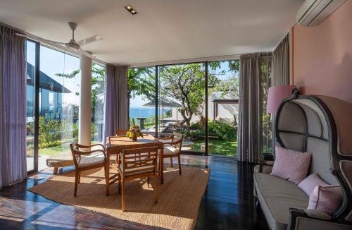 Jimbaran Villa | By The Cliff Bali Villa