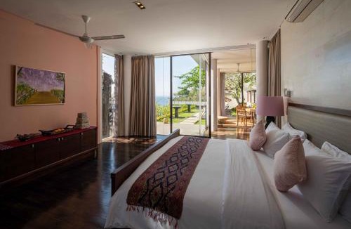 Jimbaran Villa | By The Cliff Bali Villa
