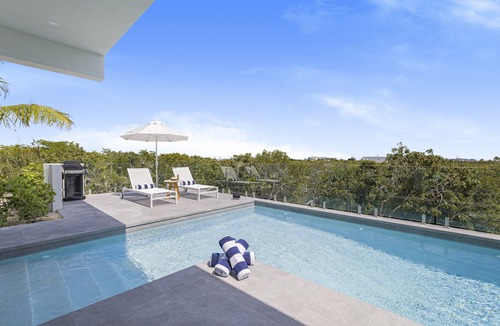 Long Bay Villa | Caicos Breeze Villa: New 3 Bed Luxury Villa, Modern Design, Energy Efficient