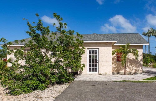 Bottle Creek House | Caicos Cactus Residence secluded 1 Bedroom