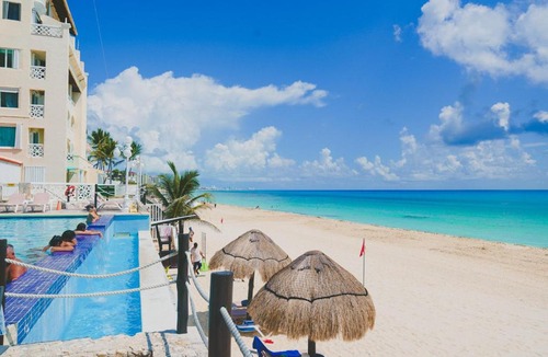 Zona Hotelera Apartment | Cancun Plaza Condo Ocean front