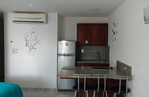 Zona Hotelera Apartment | Cancun Studio Front Beach