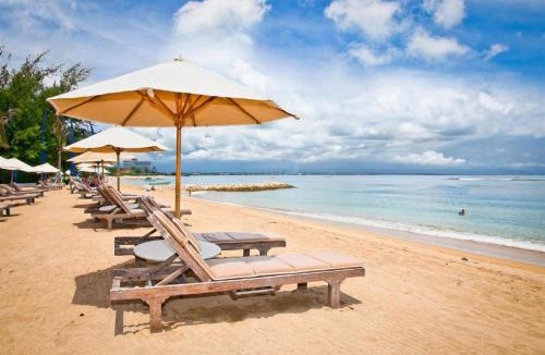 Renon Hotel | Capital O 2166 Elitya Stay