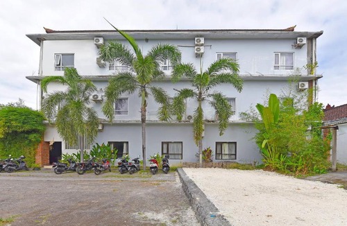Denpasar Utara Hotel | Capital O 91405 Hotel Lavarta