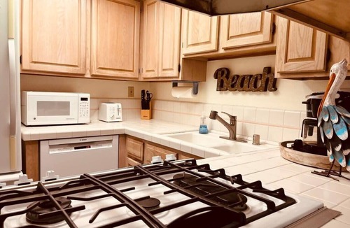 Capitola House | Capitola Ocean Views- Dog Friendly
