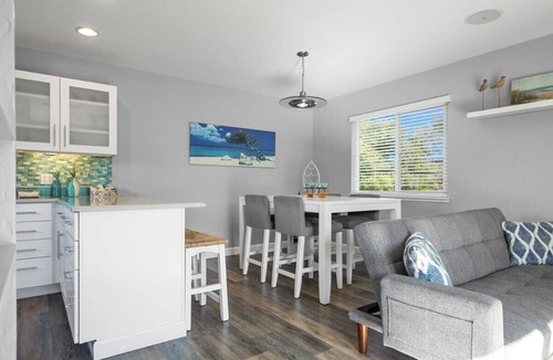 Rio del Mar House | Casa Azul- just blocks from Rio del Mar beach!