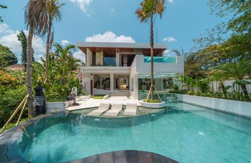 Padonan Villa | Casa Infinito - Resort Style 8 Bedroom Villa in Canggu