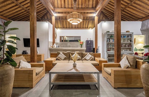 Drupadi Villa | Central Oberoi, Seminyak – Newly Renovated Villa Riva