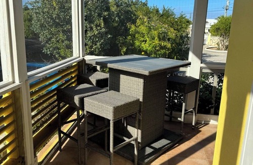 Discovery Bay House | Charming 2-bedroom bungalow in fabulous Providenciales with AC