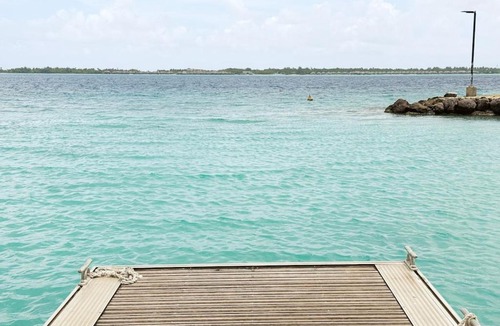 Bora Bora Apartment | Charming cozy beachfront studio with parking and wifi