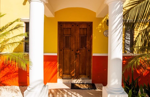 Isla Mujeres House | Charming Private Retreat sleeps 6 with ocean views! Special Low Season Rates