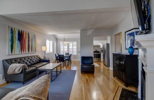 Rio del Mar House | Chic Rio del Mar Oasis
