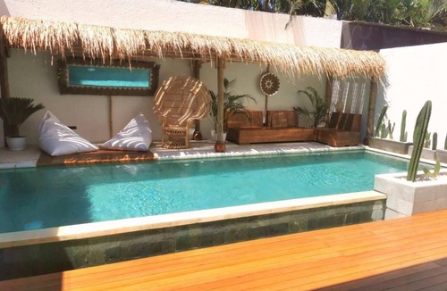 Central Seminyak Villa | Chic tropical villa in the heart of Seminyak
