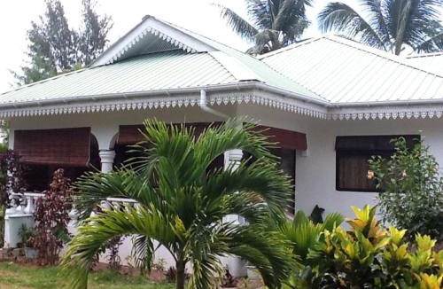 Praslin Island House | Coco Bay Villa