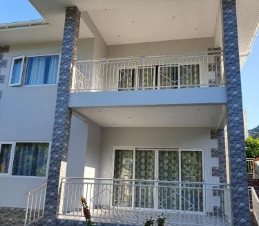 Anse La Mouche Apartment | Coco De Mer Villa