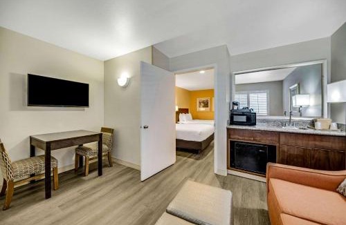Beach Hill - Beach Flats Hotel | Comfort Inn Beach Boardwalk
