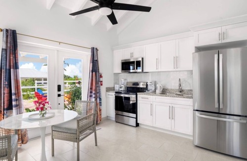 Cockburn Town House | Corktree Villa: 3 BDR