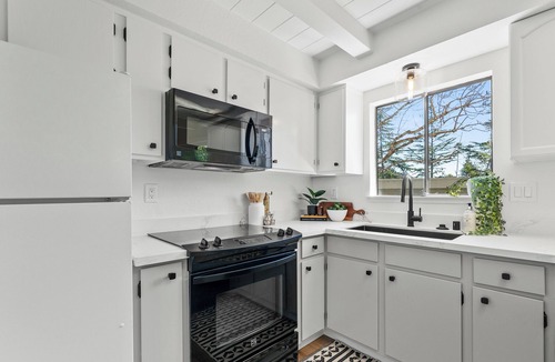 Aptos House | Corte Cabrillo 2 bedroom townhouse in Aptos *30 night Minimum*