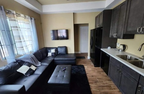 Cooper Jack Bay Settlement Apartment | Cosy Practical Apartment With 10 min Walk to the Beach