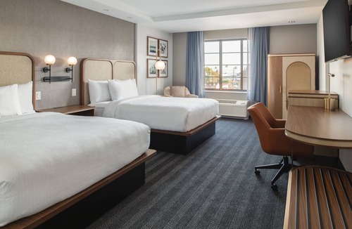 Beach Hill - Beach Flats Hotel | Courtyard by Marriott Santa Cruz