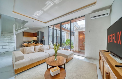 Cepaka Villa | Cozy 3bedroom villa Bliss, Close to Canggu,nKing bed,Tranquil!