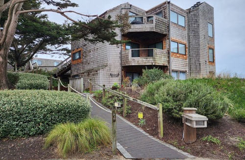 Pajaro Dunes Condo | Cozy beach condo with ocean access. Easy drive to Santa Cruz or Monterey.