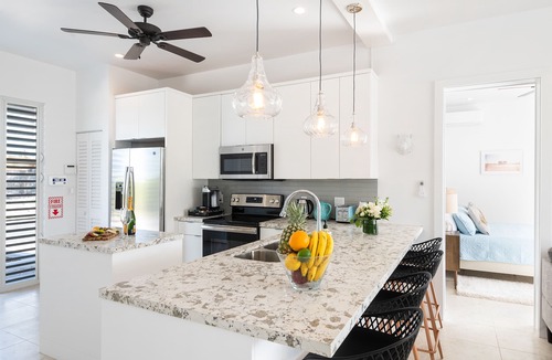 Leeward Settlement Villa | Cozy & Chic Grace Bay Beach Pets Welcome!