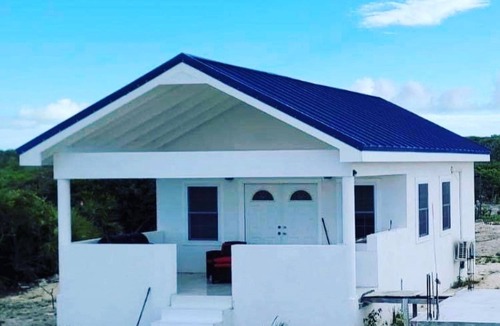 Bambarra Villa | Cozy Guest Villa located in Middle Caicos, Turks & Caicos Islands