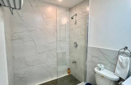 Venetian Road Settlement House | Cozy studio on Venetian Road