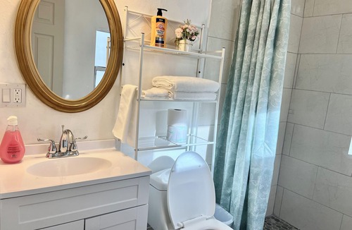The Bight House | Cozy Studio with King Size bed in Providenciales