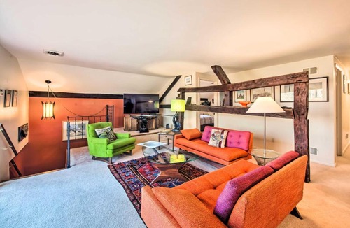 Rohrerstown Apartment | Creek Access & Deck: ‘Runningwater’ Lancaster Gem