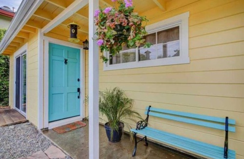 Aptos House | Delightful Home Steps To Sand