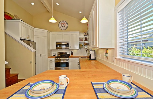 Eastside Santa Cruz Cottage | Delightfully Remodeled Beach Cottage with Ocean Views