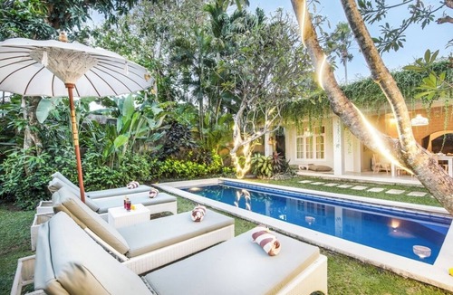 Central Seminyak Villa | Deluxe 2 Bedroom Villa in Seminyak