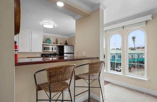Capitola Apartment | Dog-OK at Capitola Vista #1