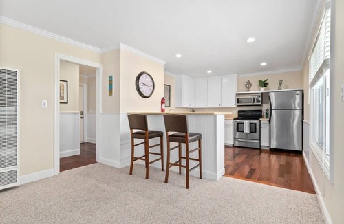 Capitola Apartment | Dog-OK at Capitola Vista #3