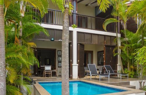 Eden Island Villa | Eden Island by Olala Homes