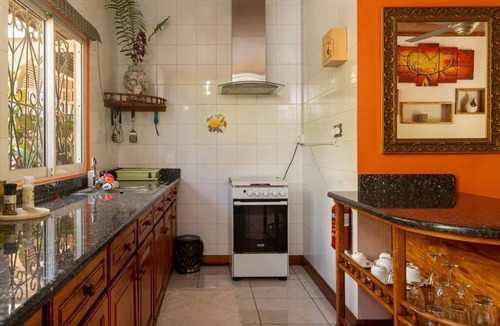 Zig Zag Ward Villa | Effi Mountain View Colibri Villa
