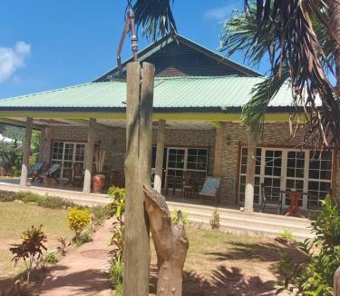 La Digue House | Elje Villa
