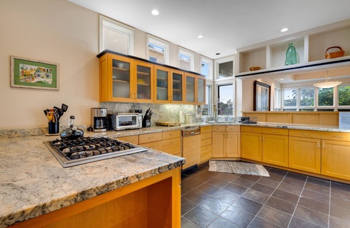 Eastside Santa Cruz House | Enchanting waterfront home with hot tub, patio, & great harbor views