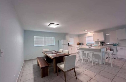 Discovery Bay House | Entire Waterfront House