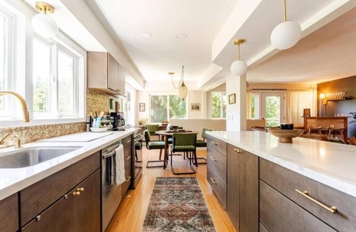 Felton Cabin | Evergreen Escape - Mountains, Beaches, Hottub, Gameroom