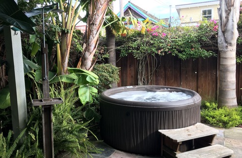 Opal Cliffs House | Family Beach Retreat HOT TUB. BIKES. SURF BOARDS, BBQ, BEACH ACCESS